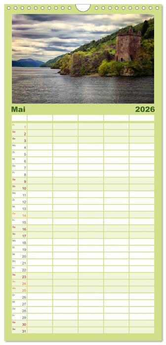 Schottlands Burgen und Ruinen (CALVENDO Familienplaner 2026)