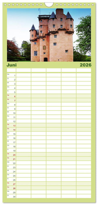 Schottlands Burgen und Ruinen (CALVENDO Familienplaner 2026)
