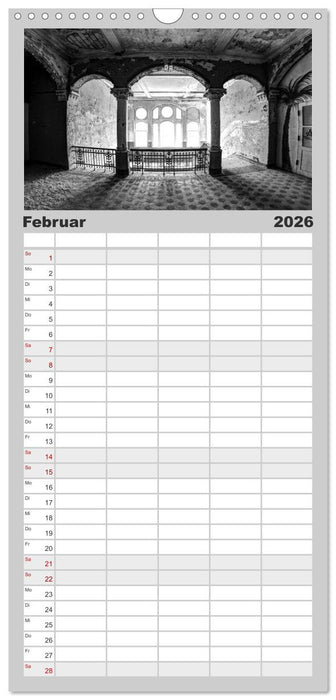 Lost Beauty (CALVENDO Familienplaner 2026)