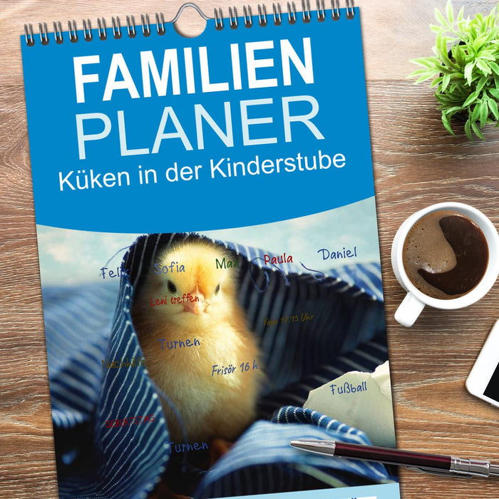 Küken in der Kinderstube (CALVENDO Familienplaner 2026)