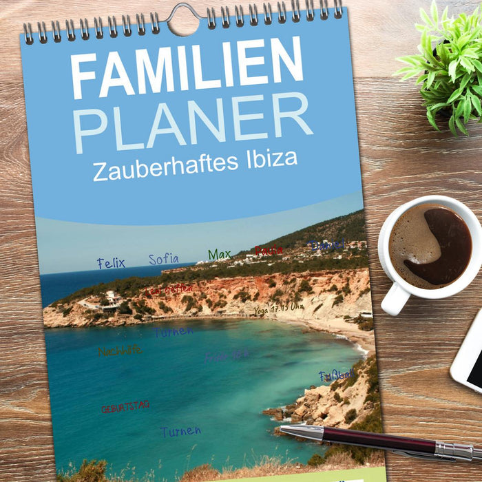 Zauberhaftes Ibiza (CALVENDO Familienplaner 2026)