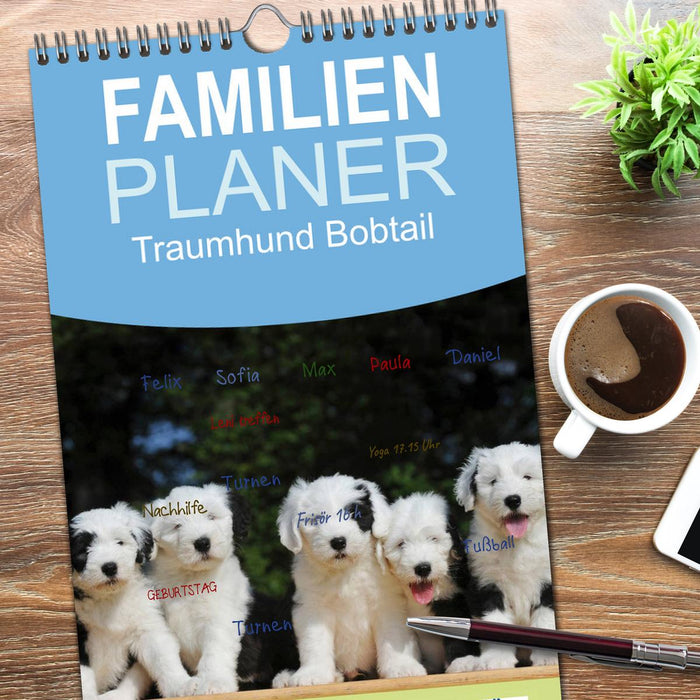 Traumhund Bobtail (CALVENDO Familienplaner 2026)