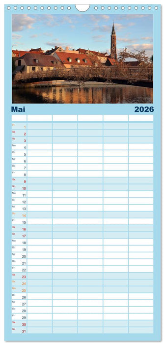Landshut bei Tag und Nacht (CALVENDO Familienplaner 2026)