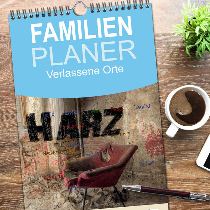Verlassene Orte im Harz (CALVENDO Familienplaner 2026)