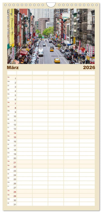 NEW YORK Bekannte Blicke (CALVENDO Familienplaner 2026)