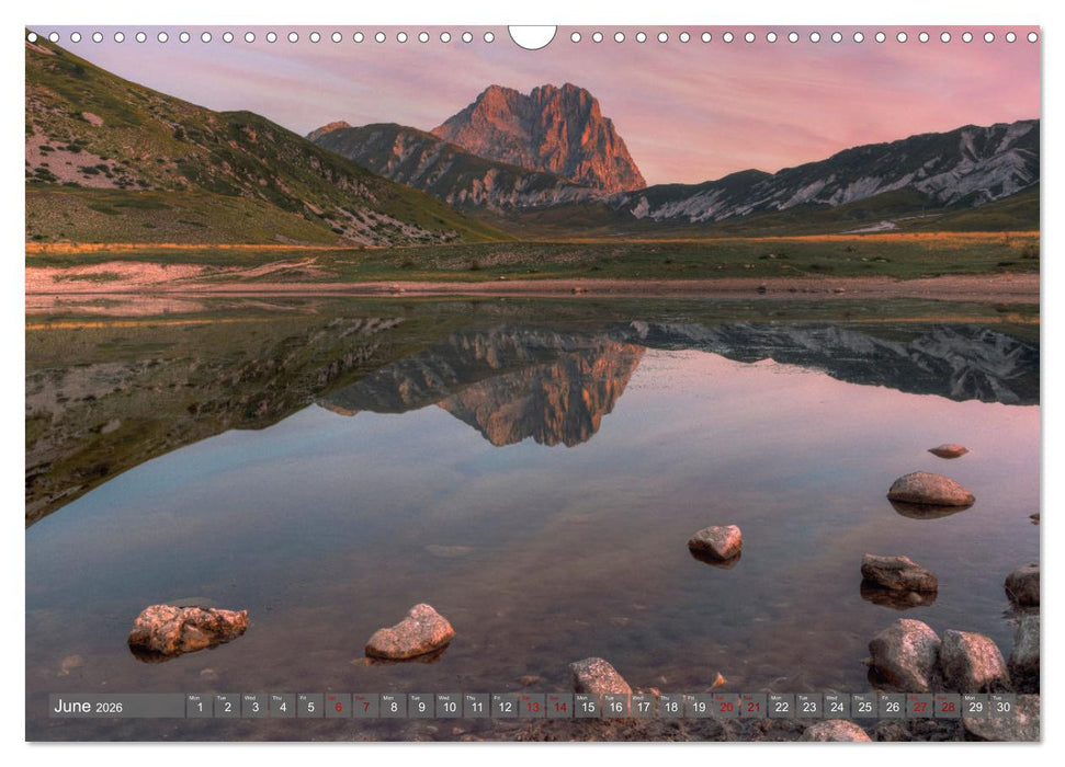 Abruzzo - The wild heart of Italy. (CALVENDO Monthly Calendar 2026)