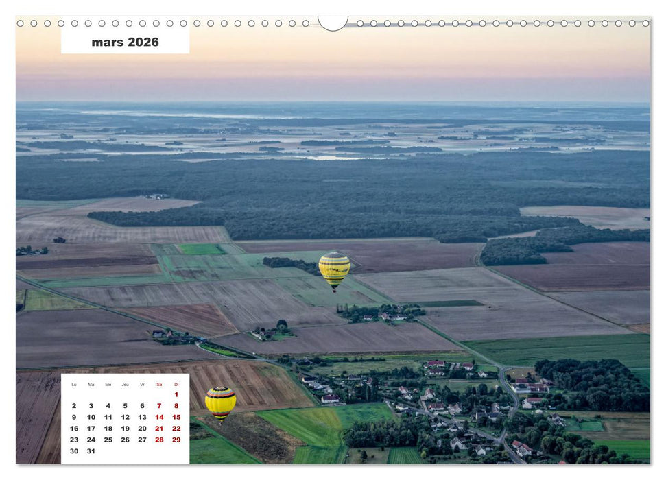 Découverte de la Loire vue du ciel (CALVENDO Calendrier mensuel 2026)