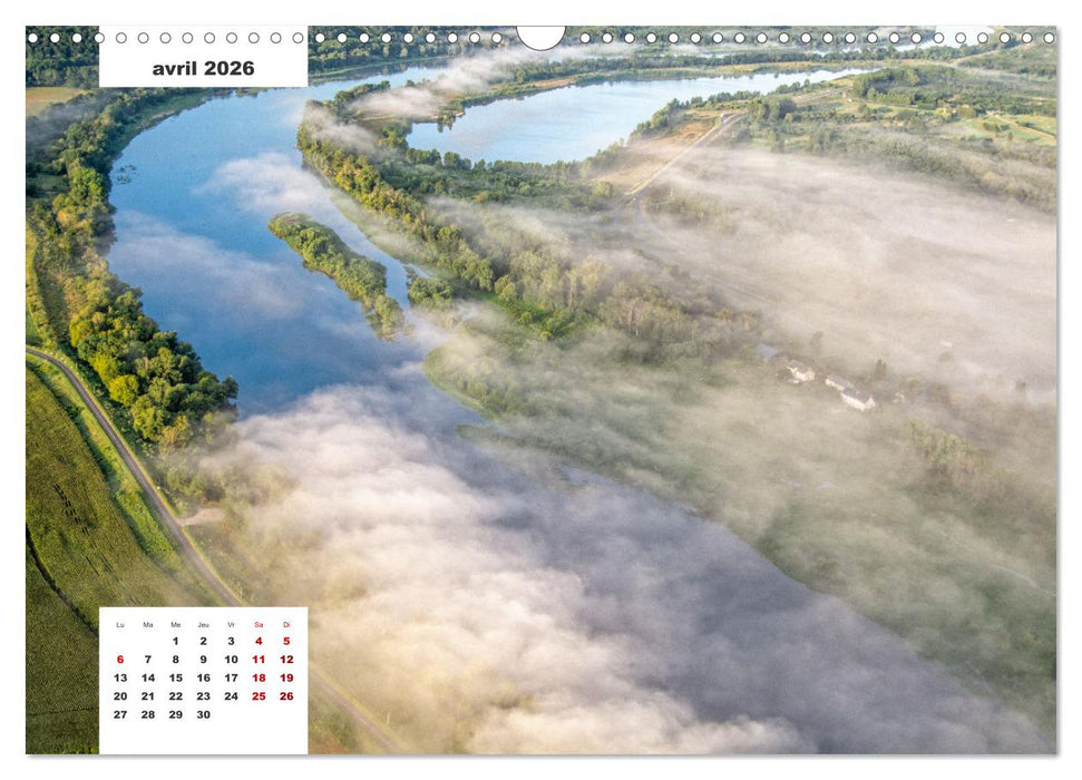 Découverte de la Loire vue du ciel (CALVENDO Calendrier mensuel 2026)