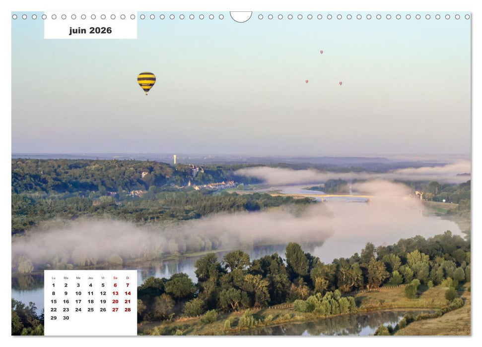 Découverte de la Loire vue du ciel (CALVENDO Calendrier mensuel 2026)