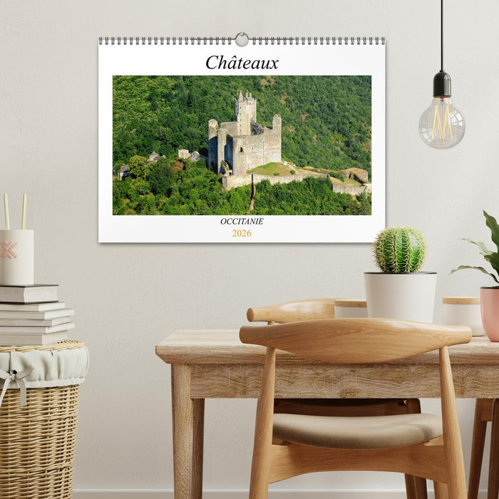 Châteaux OCCITANIE (CALVENDO Calendrier mensuel 2026)
