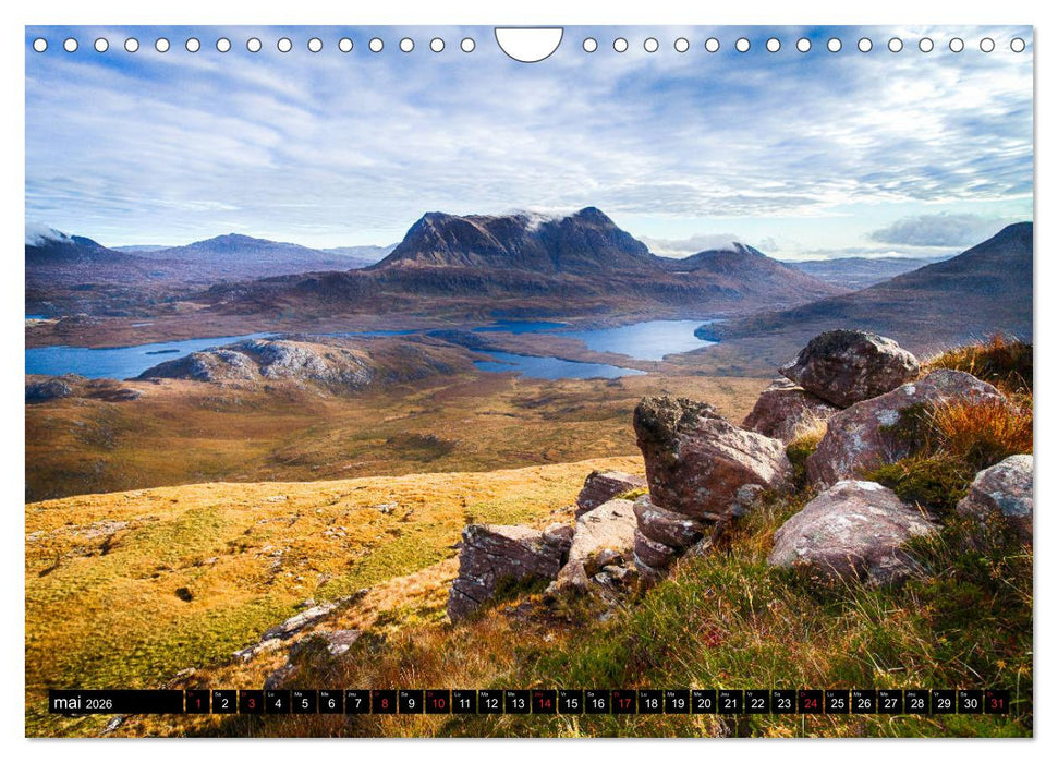 HIGHLAND, Lumières d'Ecosse (CALVENDO Calendrier mensuel 2026)
