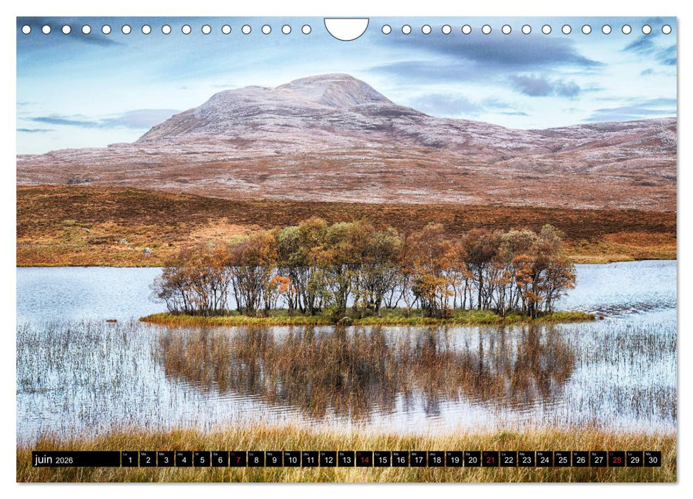 HIGHLAND, Lumières d'Ecosse (CALVENDO Calendrier mensuel 2026)