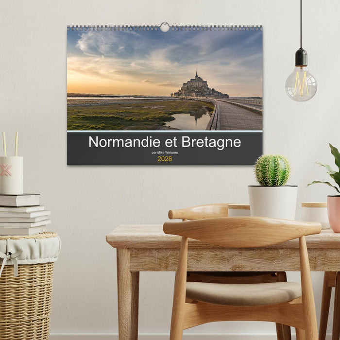 Normandie et Bretagne (CALVENDO Calendrier mensuel 2026)