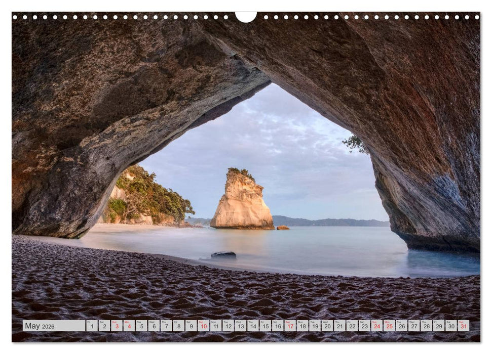 New Zealand, a photographic journey from North to South (CALVENDO Monthly Calendar 2026)
