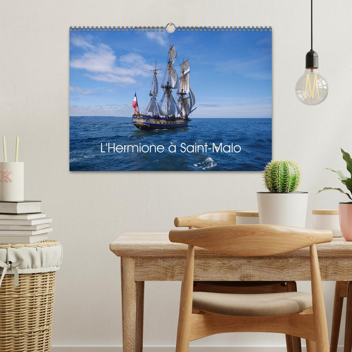 L'Hermione à Saint-Malo (CALVENDO Calendrier mensuel 2026)