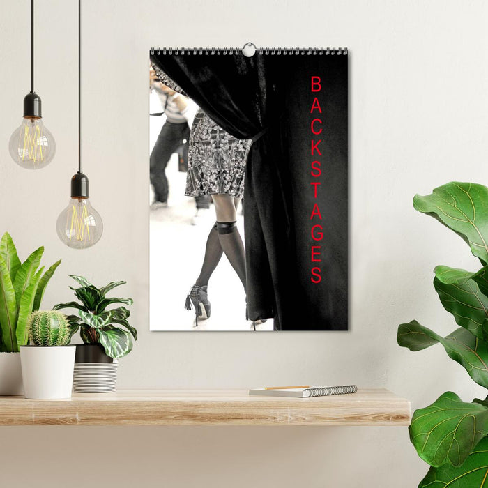 BACKSTAGES (CALVENDO Calendrier mensuel 2026)