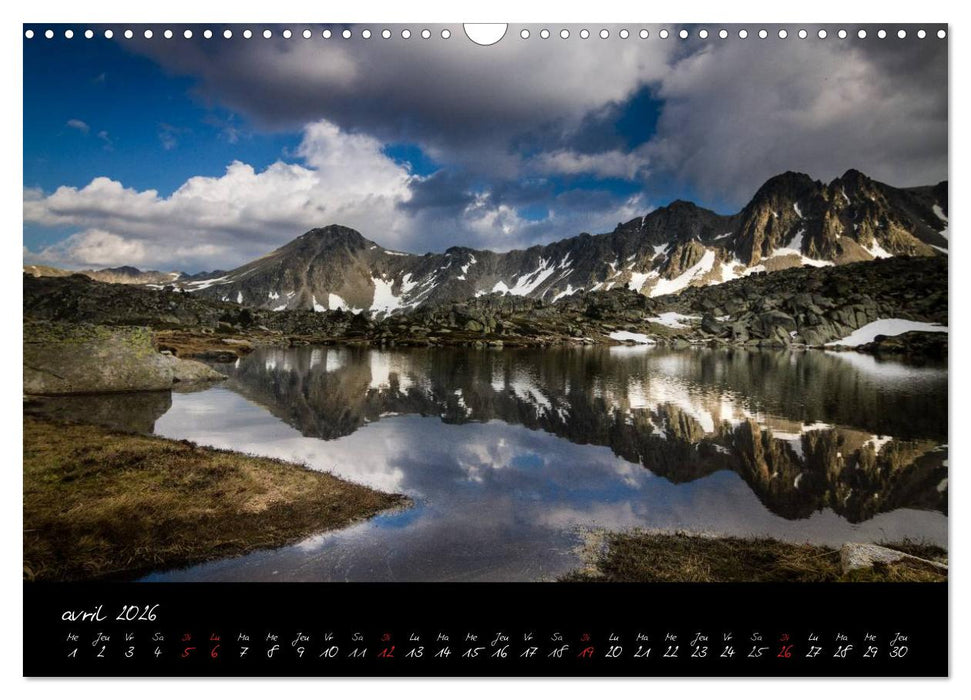 Miroirs des Pyrénées Catalanes (CALVENDO Calendrier mensuel 2026)