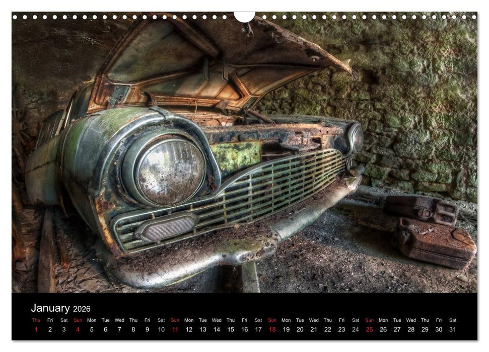 Sleeping Beauties Old Rusty Cars (CALVENDO Monthly Calendar 2026)