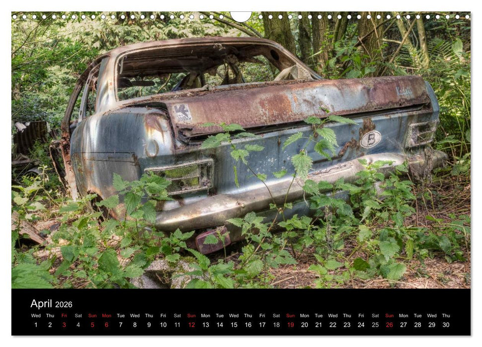 Sleeping Beauties Old Rusty Cars (CALVENDO Monthly Calendar 2026)