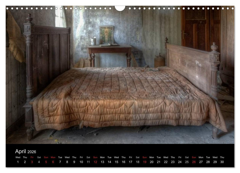 Lost Places - Beauty of decay (CALVENDO Monthly Calendar 2026)