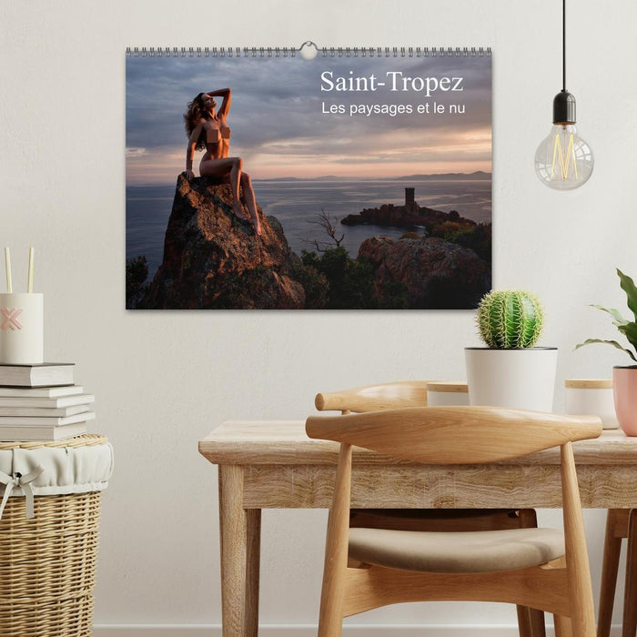 Saint-Tropez Les paysages et le nu (CALVENDO Calendrier mensuel 2026)