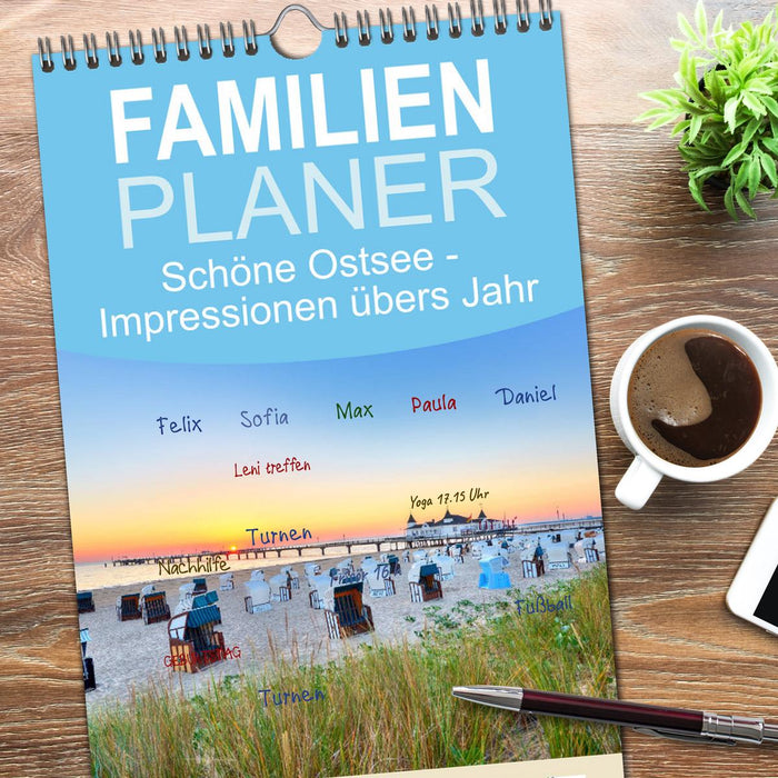 Schöne Ostsee - Impressionen übers Jahr (CALVENDO Familienplaner 2026)