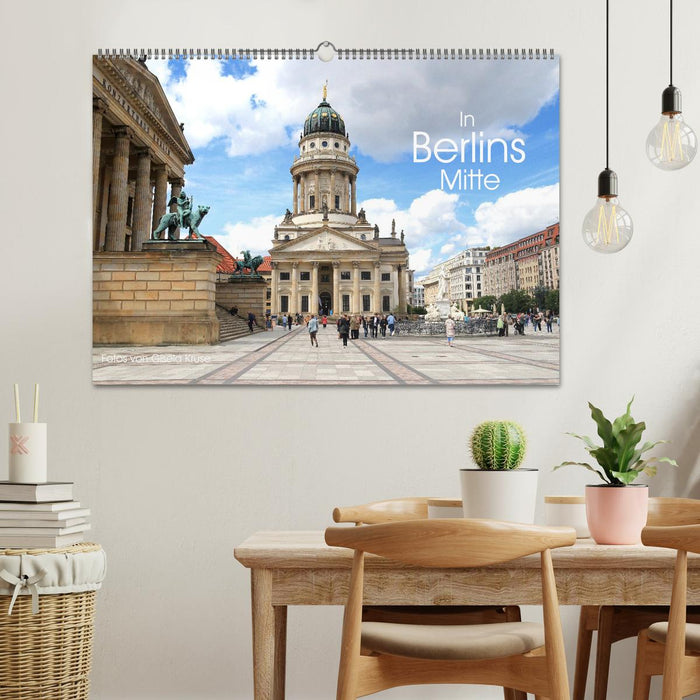 In Berlins Mitte (CALVENDO Wandkalender 2026)