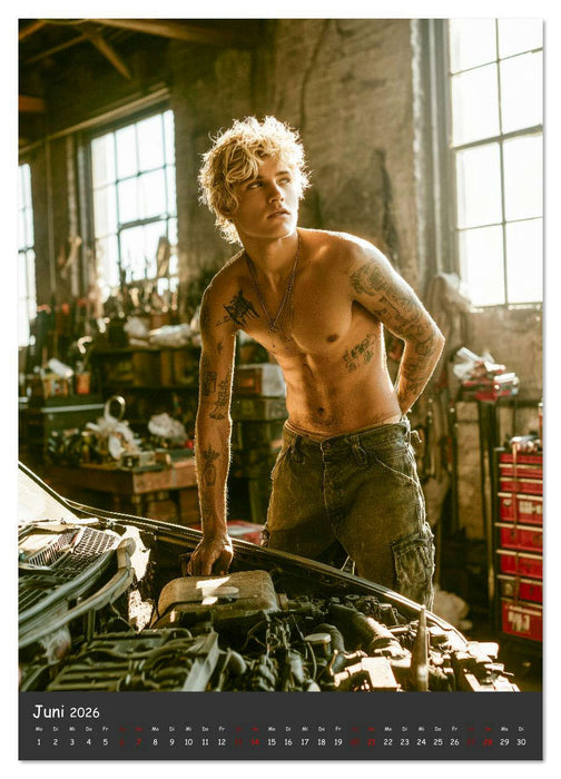 Schrauberträume - Sexy Männer zwischen Motoren und Öl (CALVENDO Wandkalender 2026)