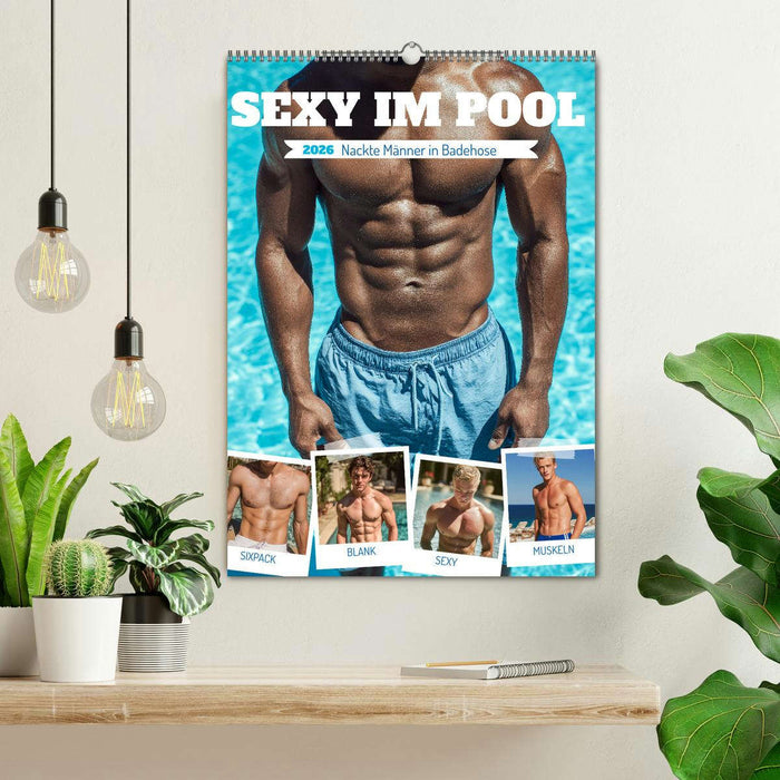 Sexy im Pool - Nackte Männer in Badehose (CALVENDO Wandkalender 2026)