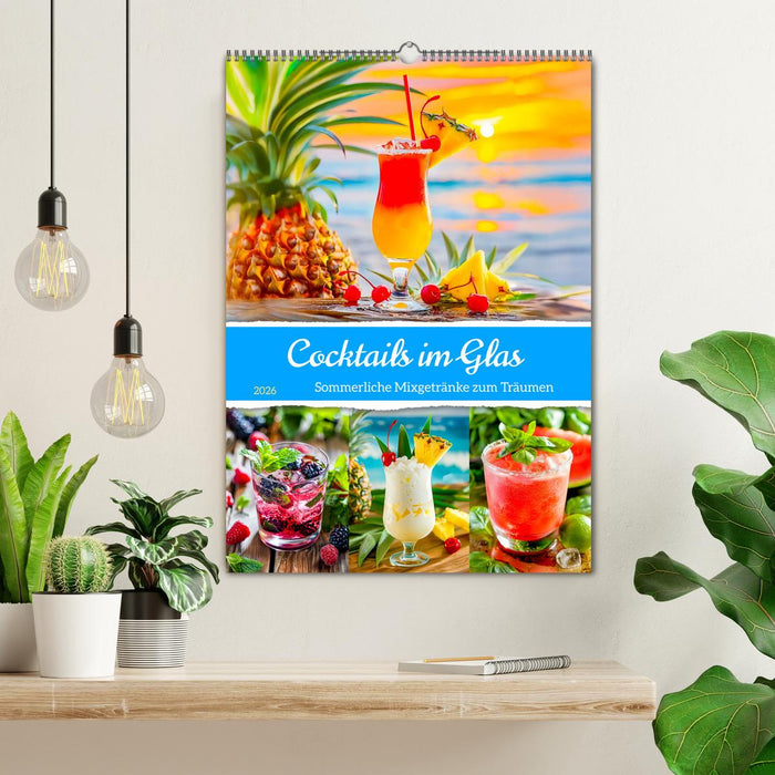 Cocktails im Glas - Sommerliche Mixgetränke zum Träumen (CALVENDO Wandkalender 2026)