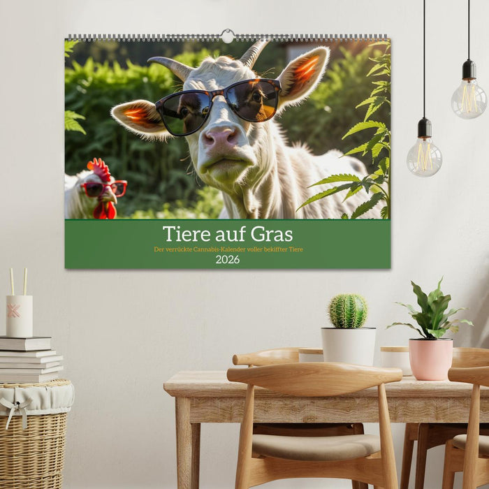 Tiere auf Gras - Der verrückte Cannabis-Kalender voller bekiffter Tiere (CALVENDO Wandkalender 2026)