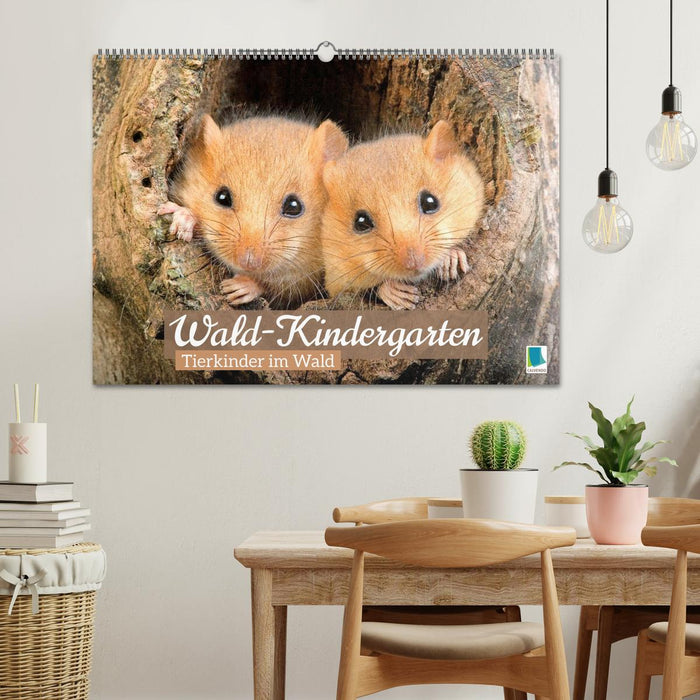 Wald-Kindergarten: Tierkinder im Wald (CALVENDO Wandkalender 2026)