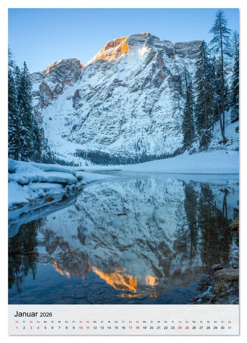 Pragser Wildsee - Der vielleicht schönste Bergsee der Dolomiten und Südtirols (CALVENDO Wandkalender 2026)