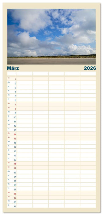 Am Strand von Juist (CALVENDO Familienplaner 2026)