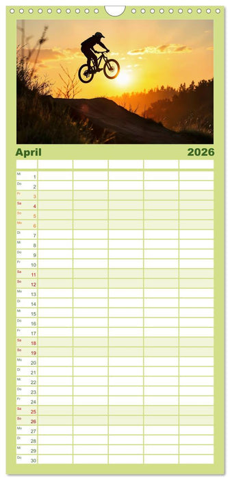 Elemental Ride. Mountainbike-Action durch Schnee, Matsch, Sonne und Laub (CALVENDO Familienplaner 2026)