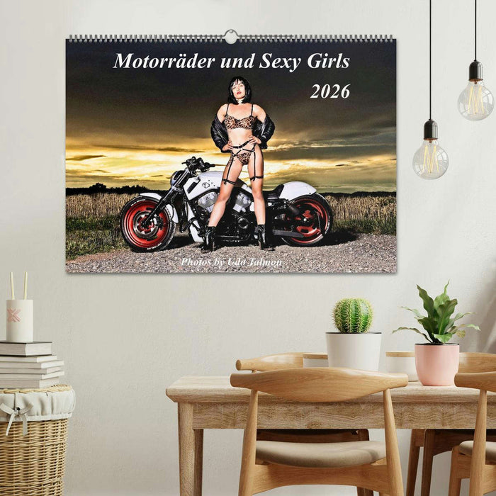 Motorräder und Sexy Girls (CALVENDO Wandkalender 2026)