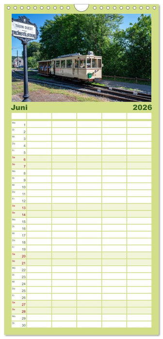 Straßenbahnklassiker auf Schienen (CALVENDO Familienplaner 2026)