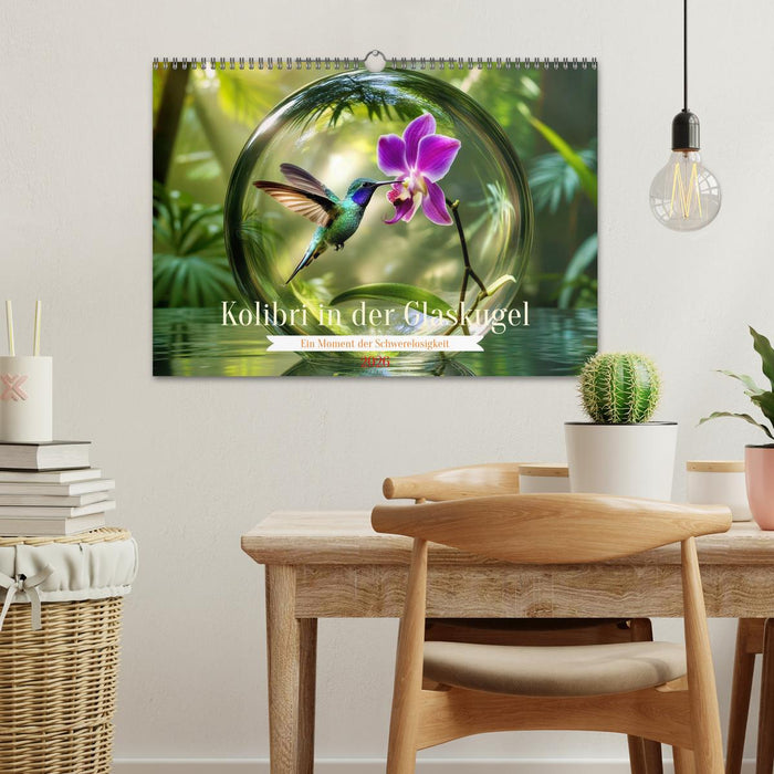 Kolibri in der Glaskugel (CALVENDO Wandkalender 2026)