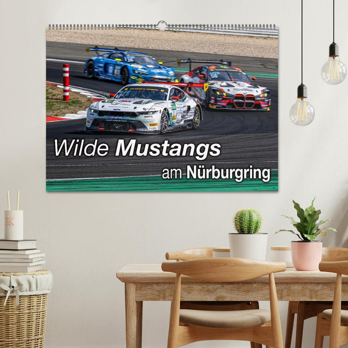 Wilde Mustangs am Nürburgring (CALVENDO Wandkalender 2026)
