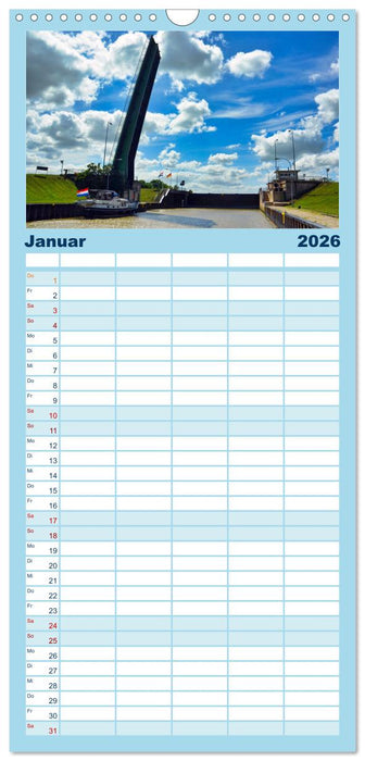 Charmante Stadt - LEER (CALVENDO Familienplaner 2026)