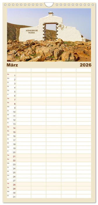 Fuerteventura – Von Stränden und Bergen (CALVENDO Familienplaner 2026)