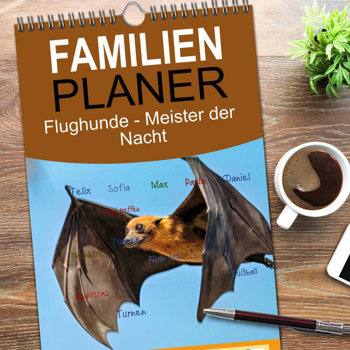 Flughunde - Meister der Nacht (CALVENDO Familienplaner 2026)
