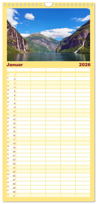 Mit Hurtigruten zum Nordkap (CALVENDO Familienplaner 2026)