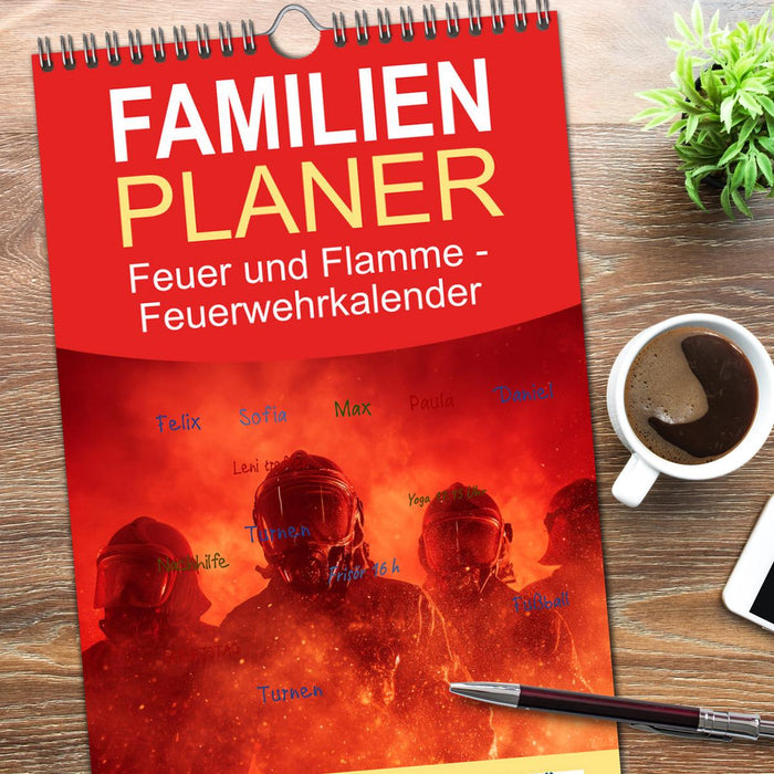 Feuer und Flamme - Feuerwehrkalender (CALVENDO Familienplaner 2026)