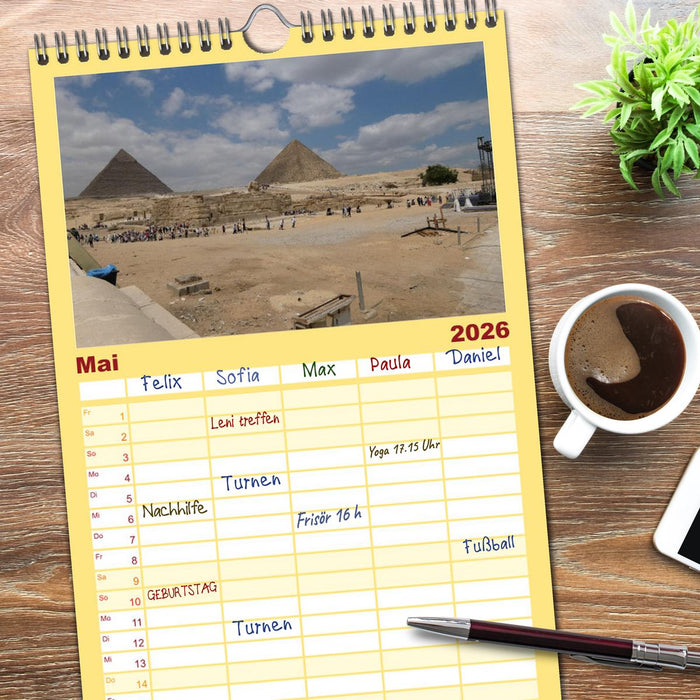 Kairo - Besuch in einer Metropole (CALVENDO Familienplaner 2026)
