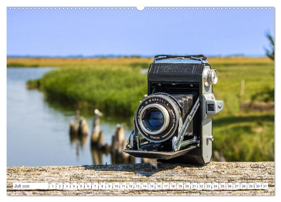 Alte Fotoapparate, Augenzeugen der Zeit (CALVENDO Premium Wandkalender 2026)