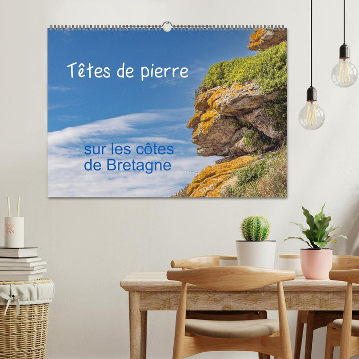 Têtes de pierre sur les côtes de Bretagne (CALVENDO Calendrier mensuel 2026)