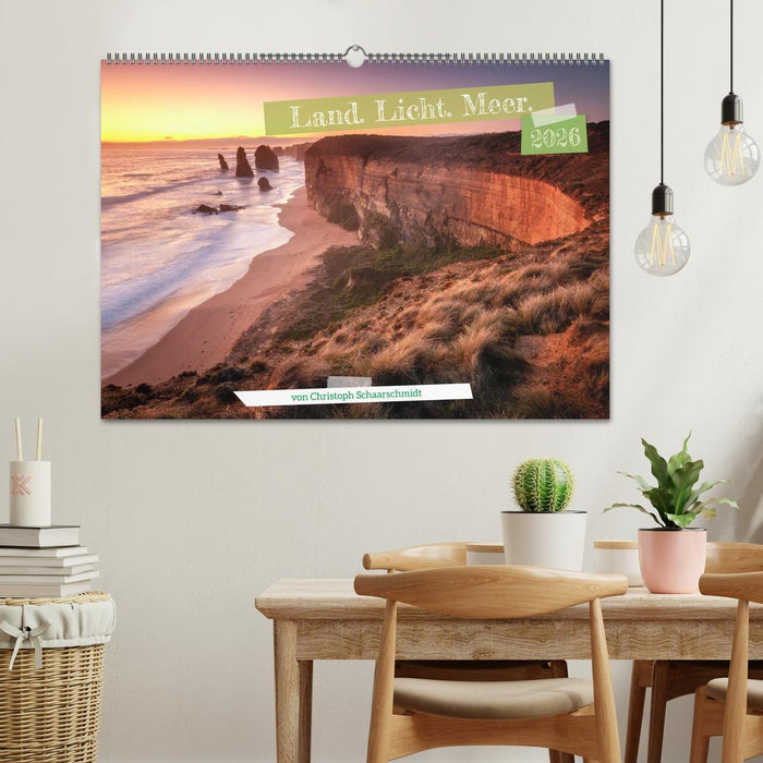 Land. Licht. Meer. (CALVENDO Wandkalender 2026)