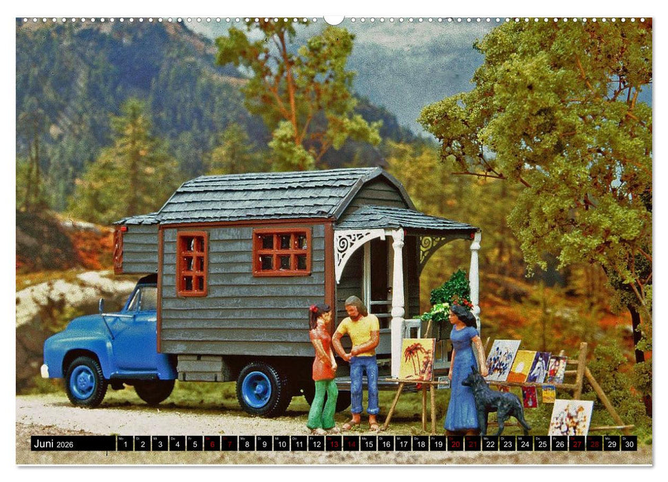 Miniaturwelten des Campings (CALVENDO Premium Wandkalender 2026)