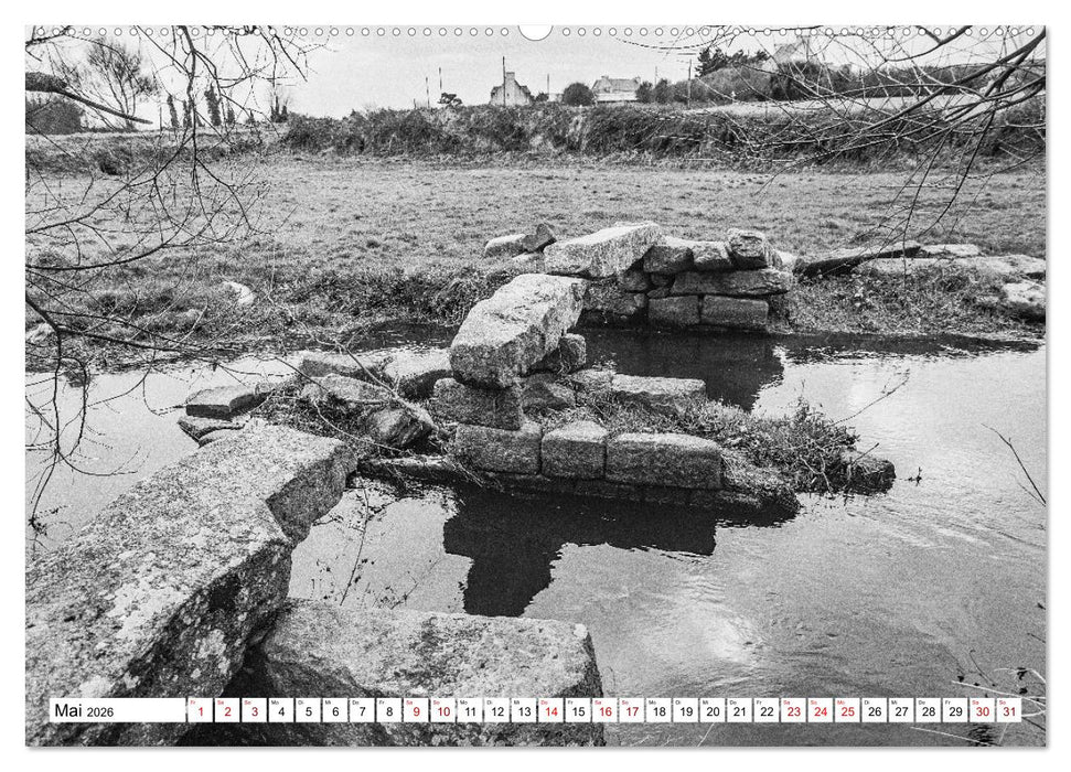 Bretagne Mythen und Steine (CALVENDO Premium Wandkalender 2026)